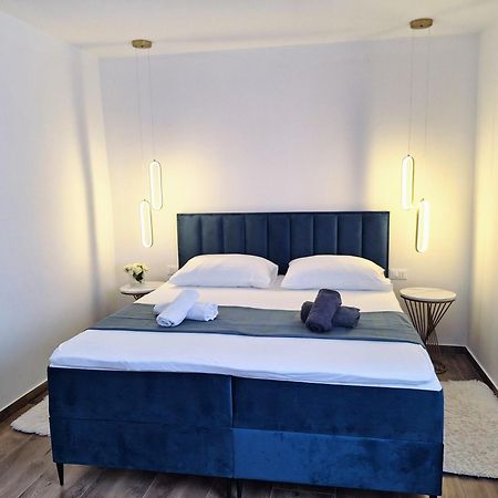 Apartments Katarina Zaboric Bagian luar foto